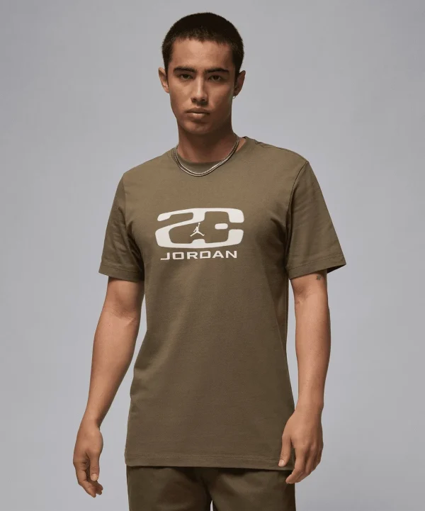 0218482_jordan-flight-essentials-t-shirt-hj2340-222